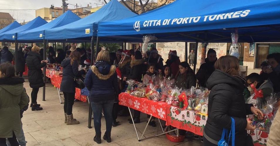 Canti, film per i bambini, mercatini e musica in piazza 