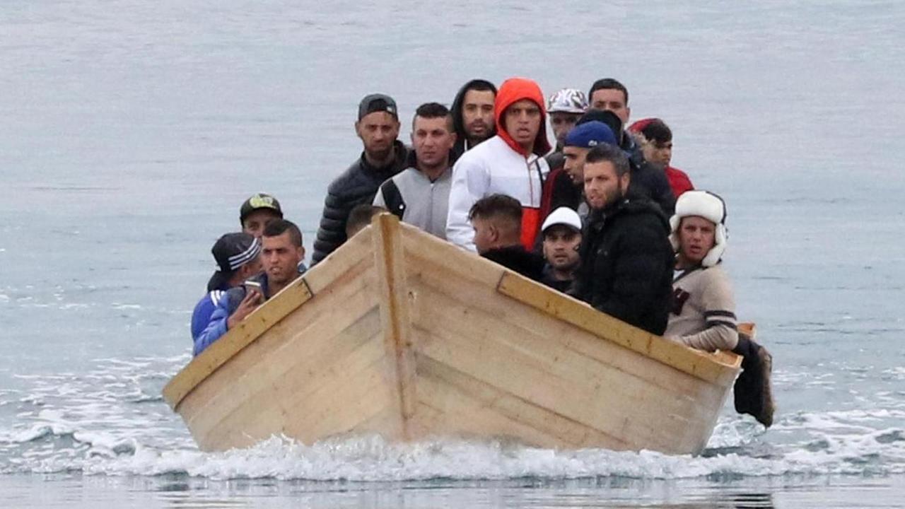 Migranti, nuove regole per gestire le emergenze