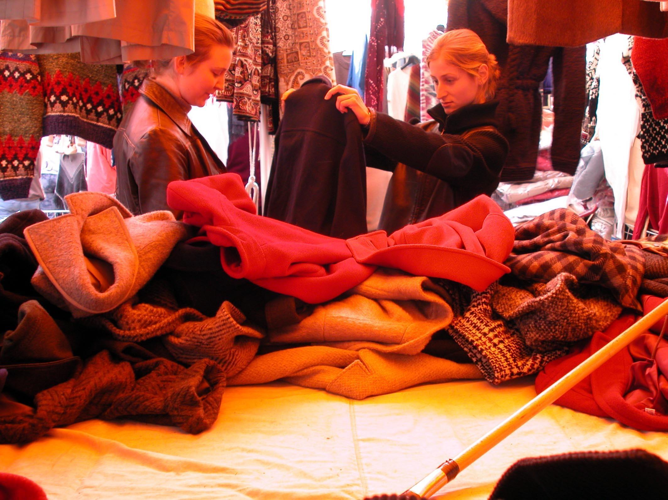 Porta Portese, mercatino dell'usato che si svolge la domenica a Roma