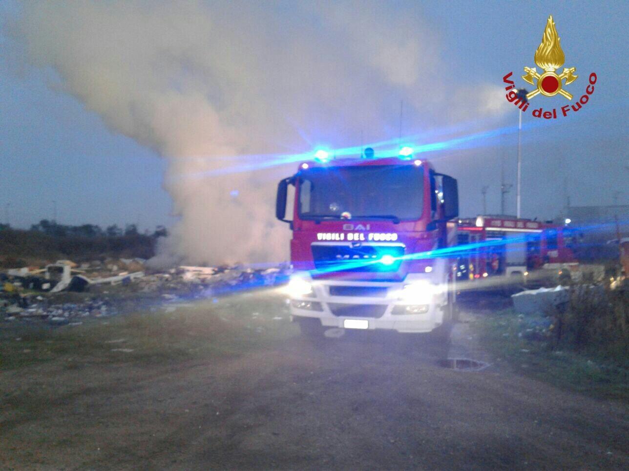 Incendio in via San Paolo a Cagliari 