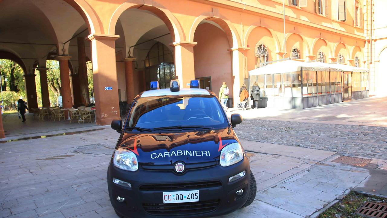 Reggio Emilia: strappa l'orologio a un minorenne, denunciato 18enne