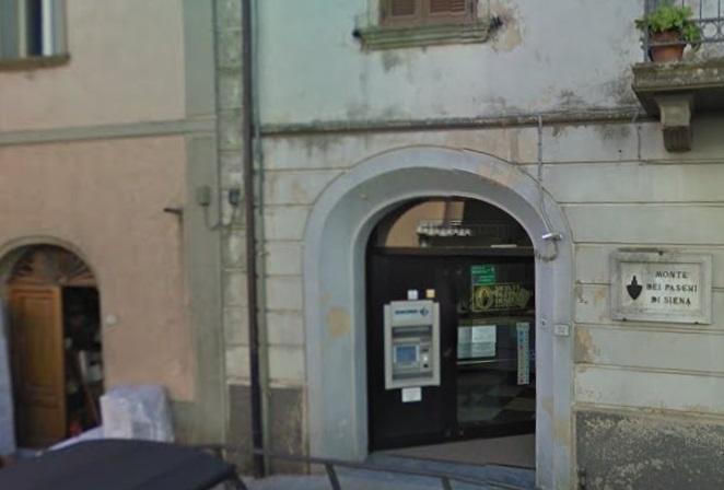 La filiale del Monte dei Paschi di Siena a Roccatederighi