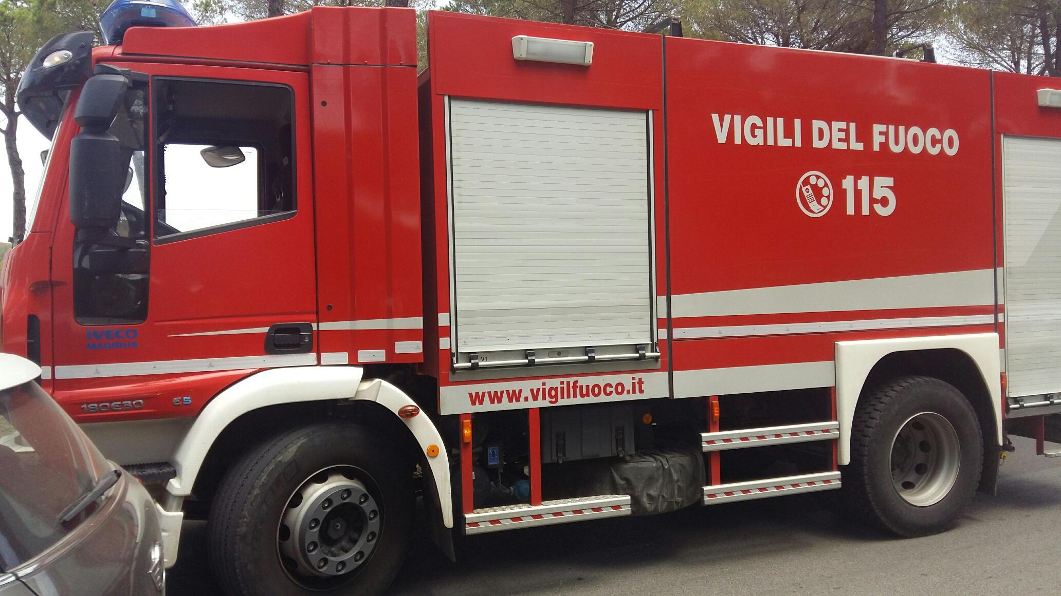 Il camion dei vigili del fuoco (foto d'archivio)