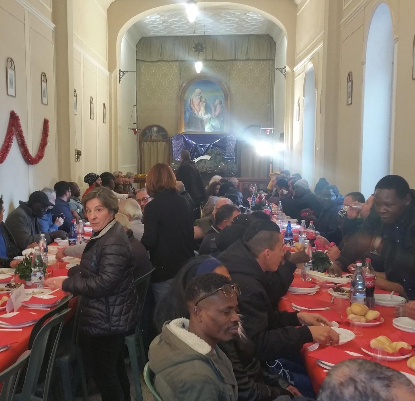 Per Natale il vescovo di Sassari apre le porte ai poveri 