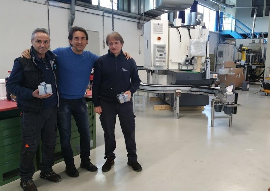 Cadelbosco, azienda premia i dipendenti con mille euro di “bonus natalizio”
