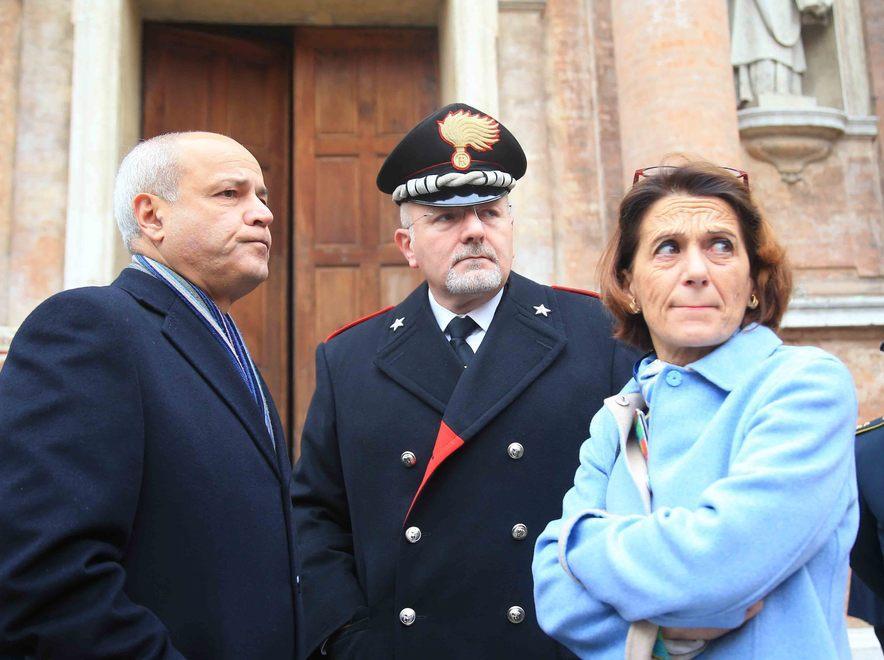 Reggio Emilia, brindisi e petardi vietati per il capodanno in piazza 
