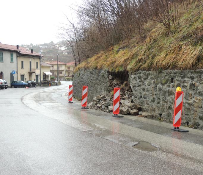 Frana un muro sulla Strada regionale 66