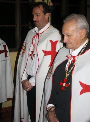L’investitura di due cavalieri templari 