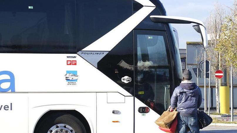 Mercato ambulante spostato al parcheggio di via Pietrasantina