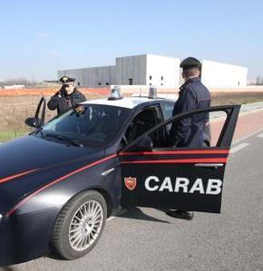 Nove patenti ritirate Sequestrati hashish e coca