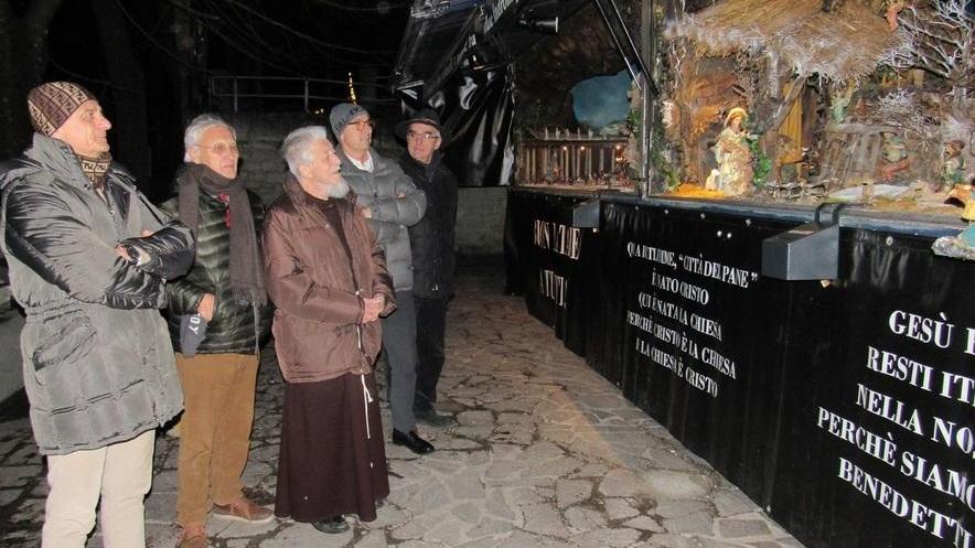 Il presepe itinerante torna a casa