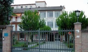 È deceduta la suora caduta dalle scale nella Casa protetta