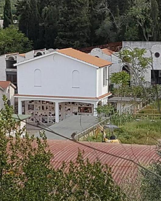 Furti al cimitero: chieste le telecamere
