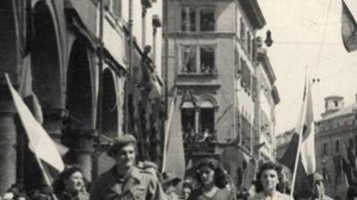 Sfilano in centro i partigiani e cominciano le epurazioni