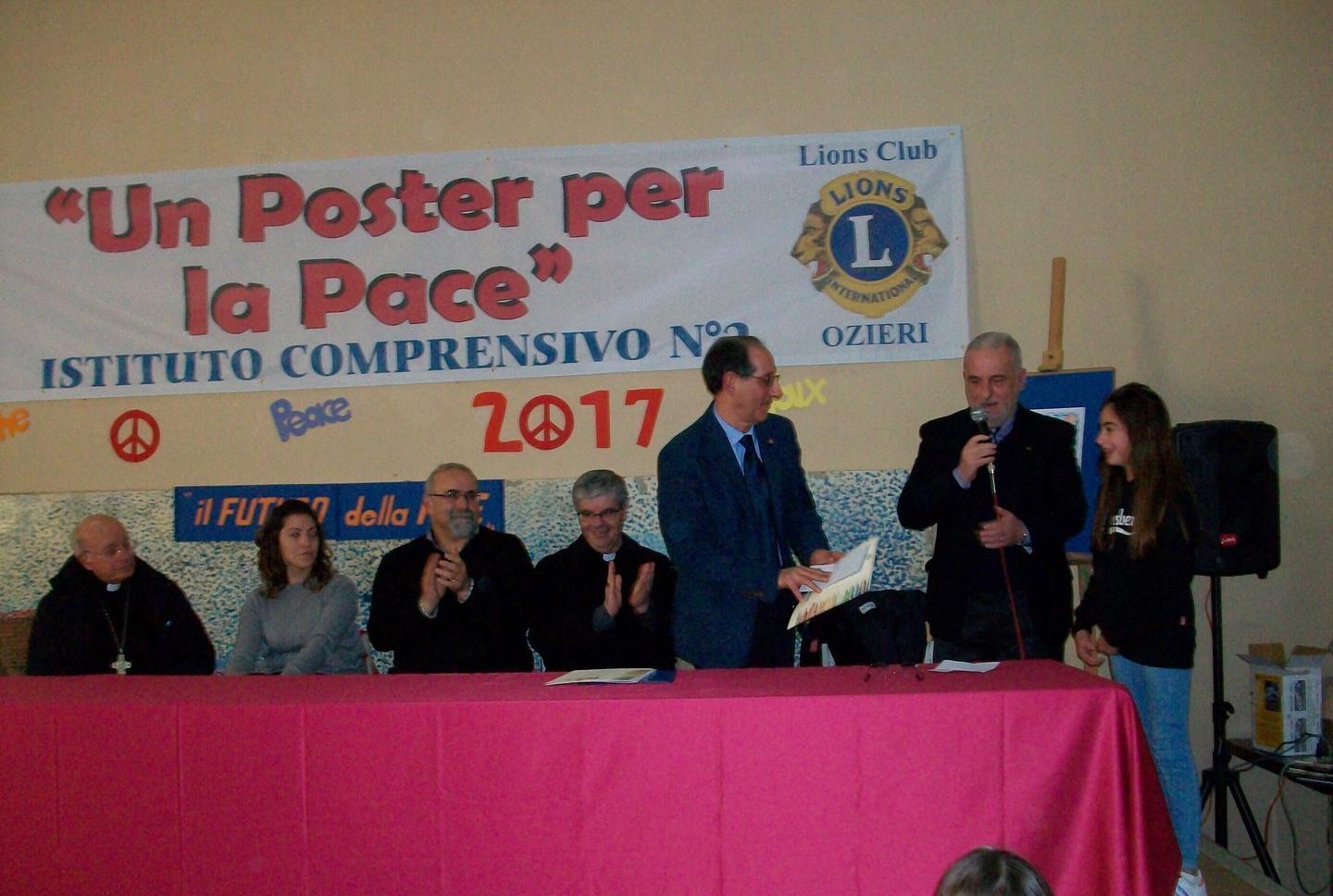 “Un poster per la pace” premia i giovani alunni
