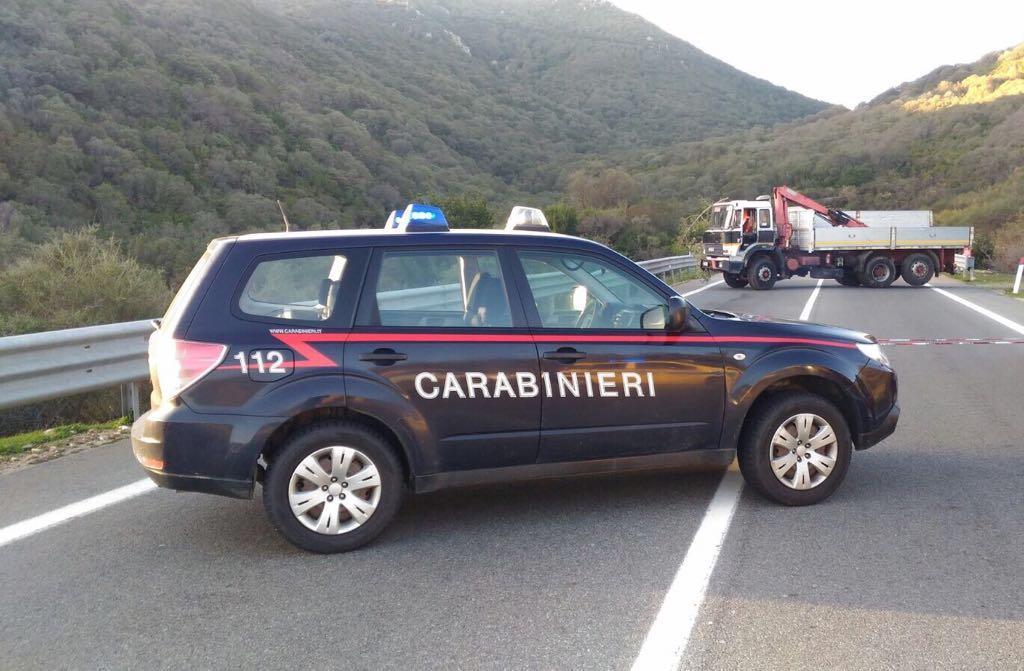 Fallito assalto al portavalori con sparatoria sulla nuova 125, è caccia all'uomo 