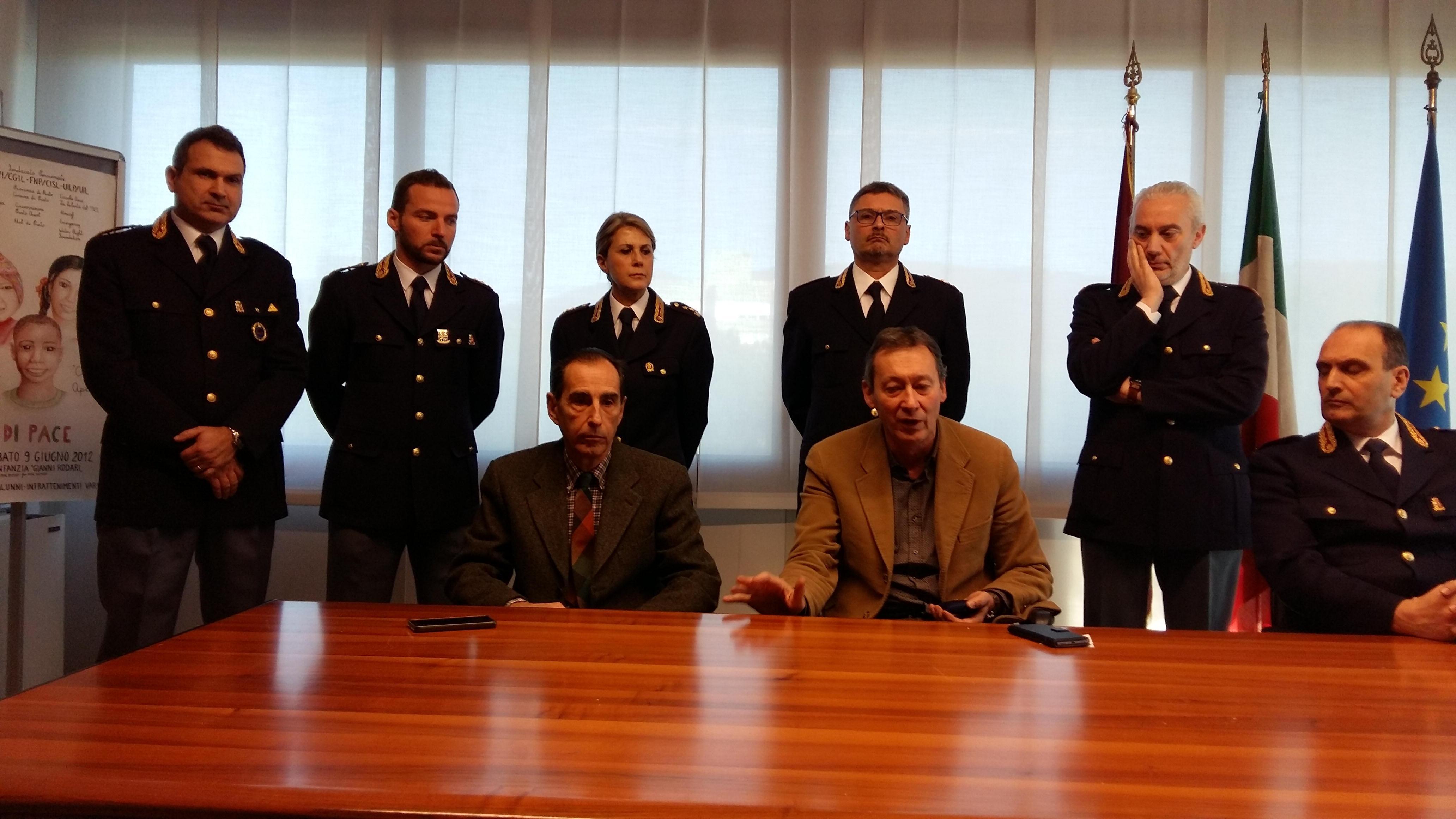 Il questore Rossi insieme al comandante della Pm Pasquinelli e ai dirigenti della questura