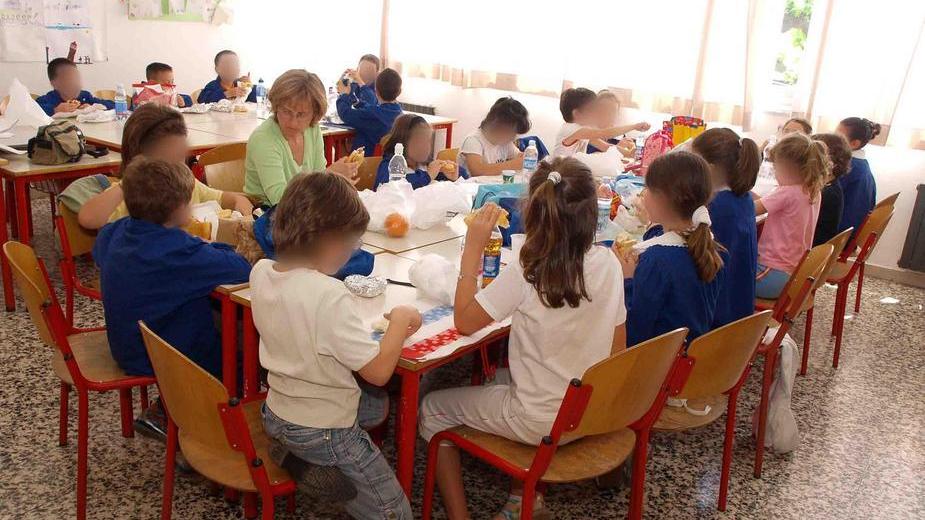 Nuovo fornitore per la mensa scolastica
