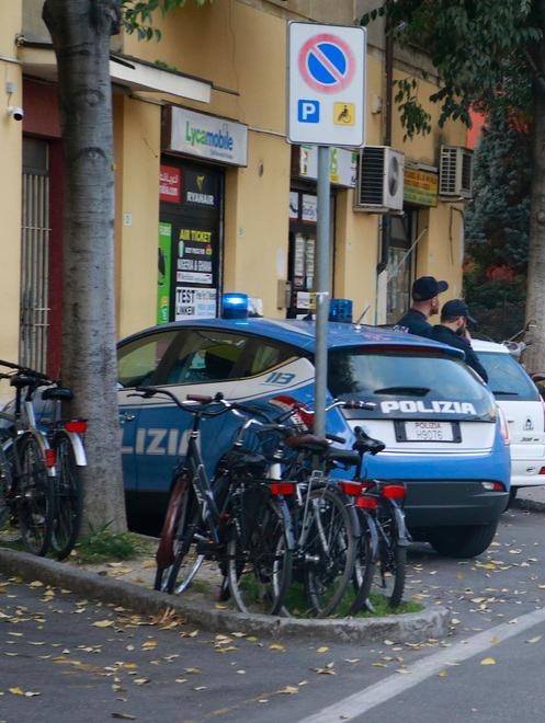 Phone center e stazione al setaccio 