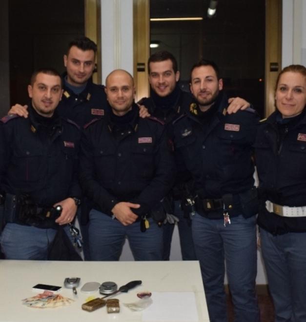 Hashish e cocaina nascosti nell’auto Arrestati due giovani di 18 e 21 anni