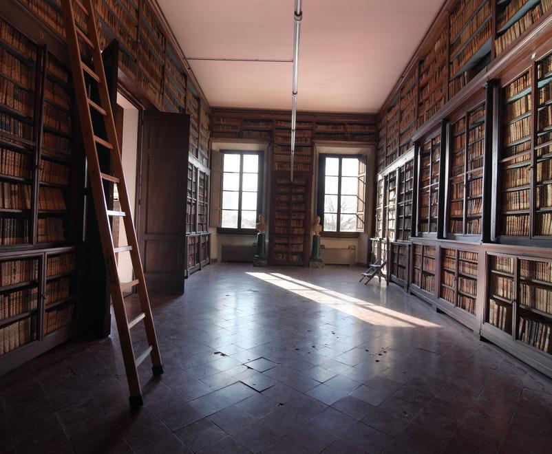 Restauro da 134.000 euro per gli scaffali-gioiello 