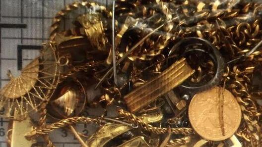 Trattative e pagamenti nelle intercettazioni degli investigatori
