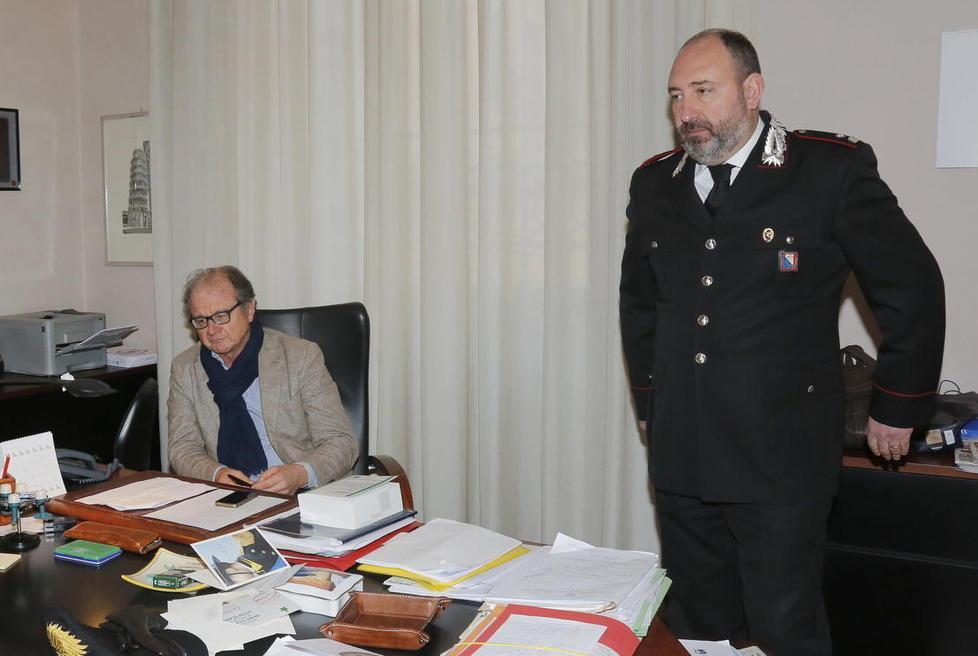 Così due orafi riciclavano gli oggetti rubati nelle case 