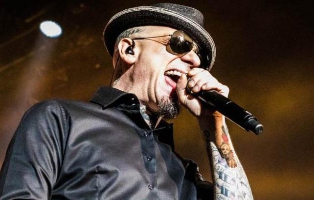 Con J-Ax a Olbia si festeggia a ritmo di rap 