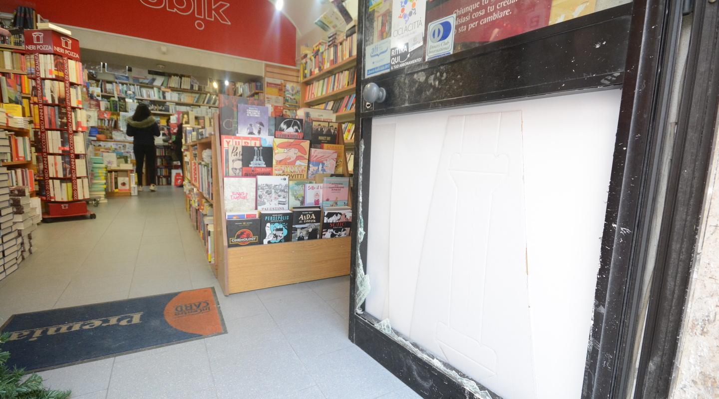 Incursione dei ladri alla libreria Koinè