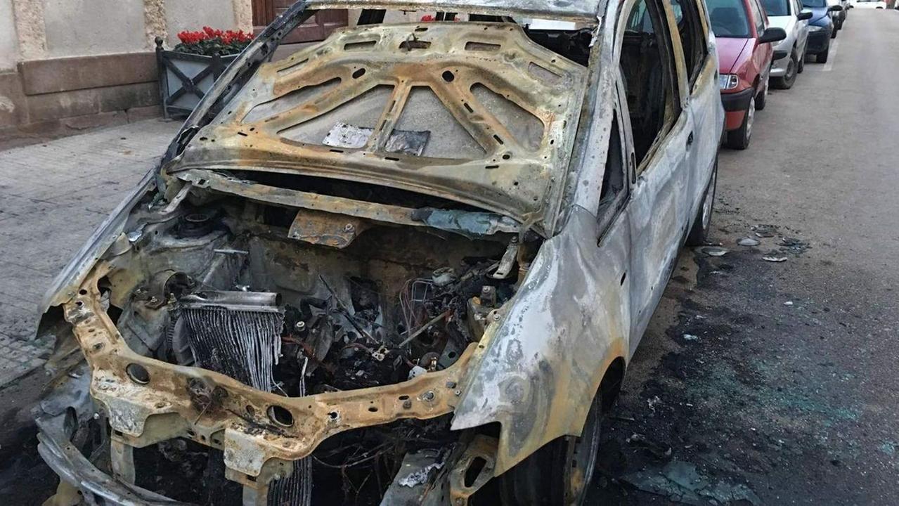 Incendio distrugge l’auto del presidente dell’Intergremio