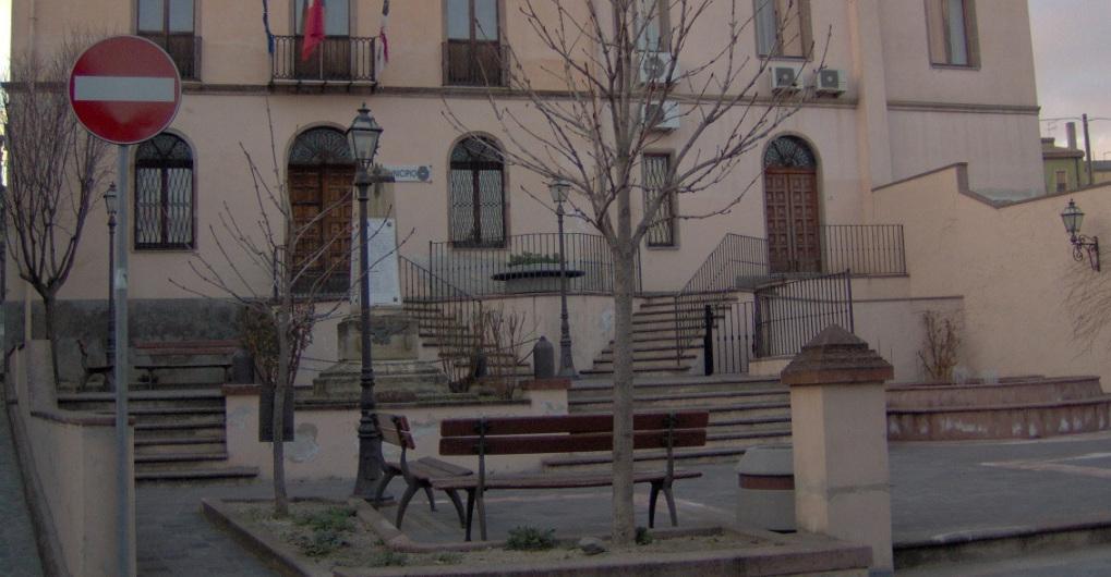 Genoni, assunzioni in Comune e polemiche 