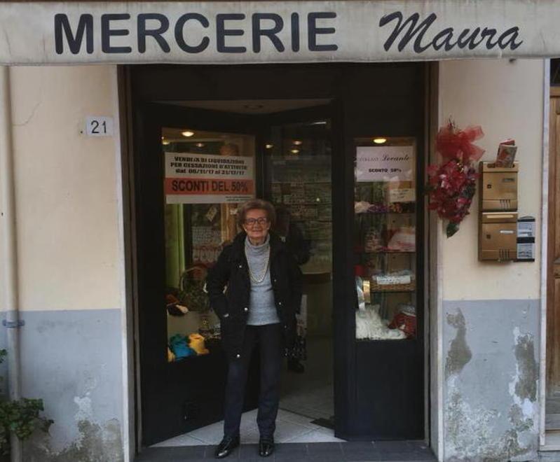 “Mercerie Maura” chiude i battenti 
