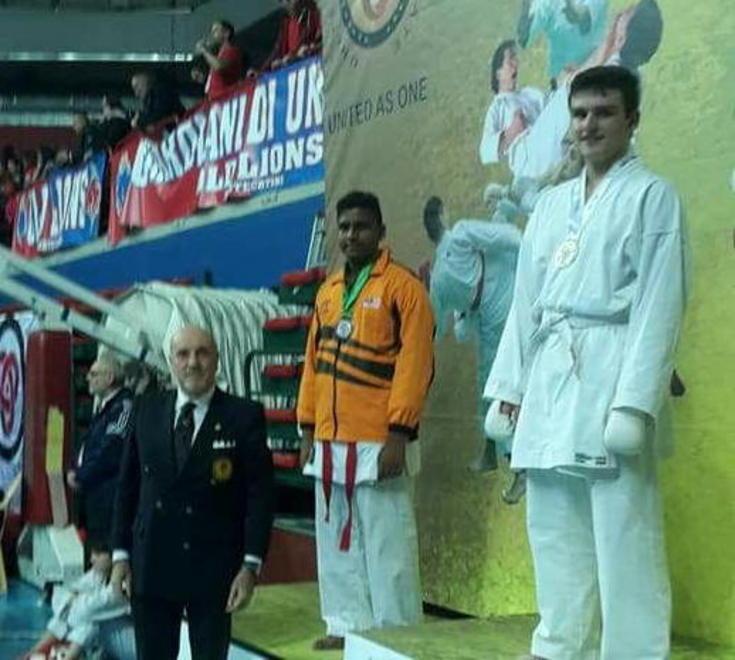 Giulio, karateka di 13 anni è campione del mondo 