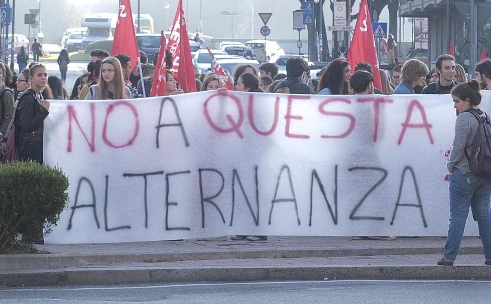 Io, liceale trattata come una sguattera