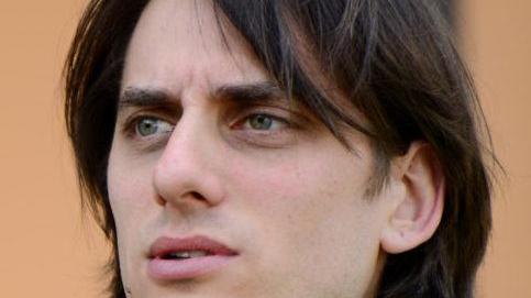 La vita del cantante poeta a febbraio su Rai1