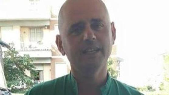Imprenditore muore a 39 anni in albergo con i figli