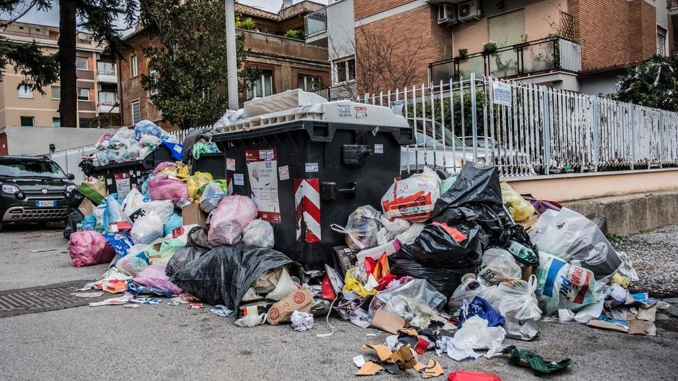 Arrivano i rifiuti di Roma, M5S ai ripari