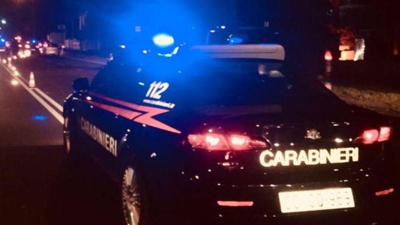 Badante di 69 anni scippata per strada