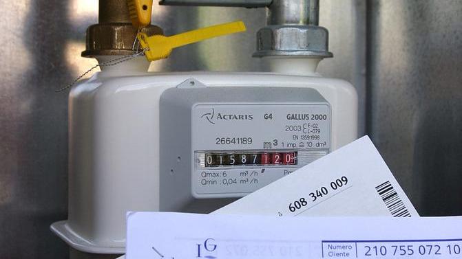 Crescono luce e gas In totale 942 euro in più a famiglia