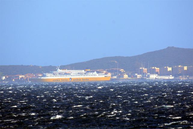 Maltempo, a Olbia raffiche di maestrale da 100 chilometri orari