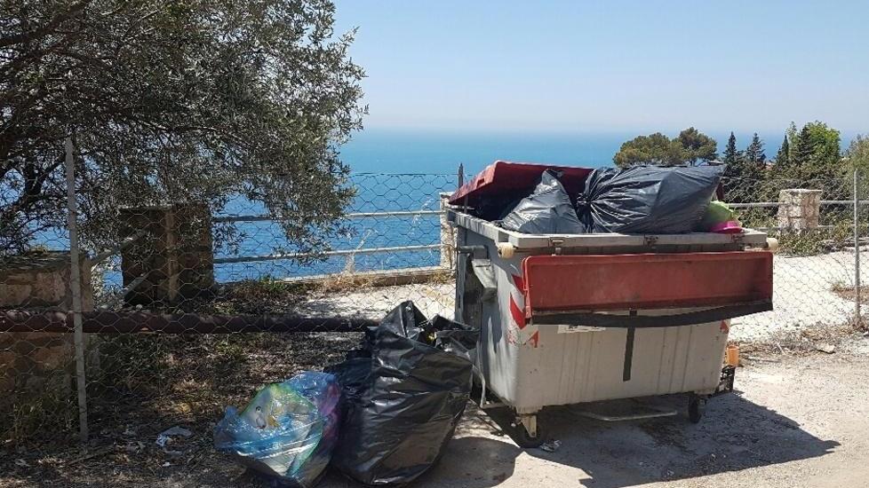 Raccolta differenziata al palo