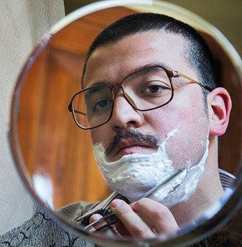 Fulco, il futuro notaio che fa la barba a tutti 