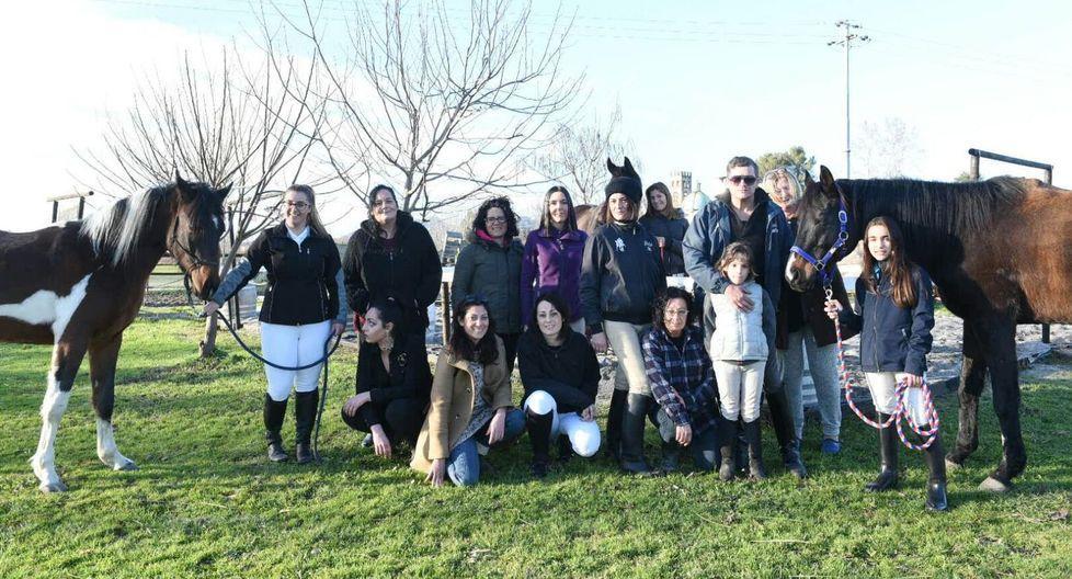 Una marcia a cavallo per dire no alla bretellina 