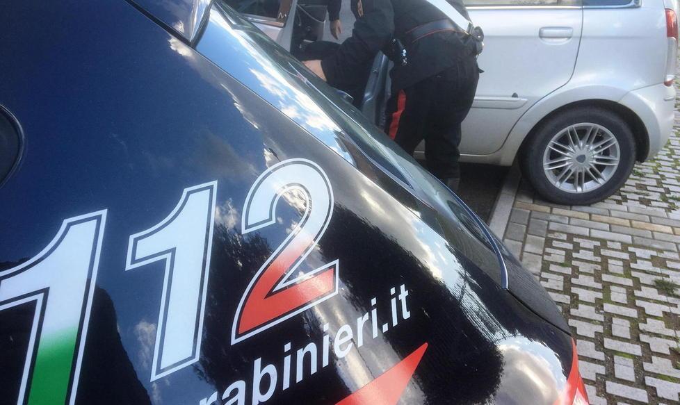 Senza rc auto, né revisione e patente 