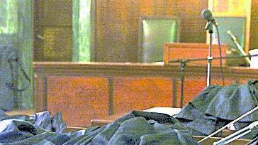 Ammazzò la moglie, resta in carcere