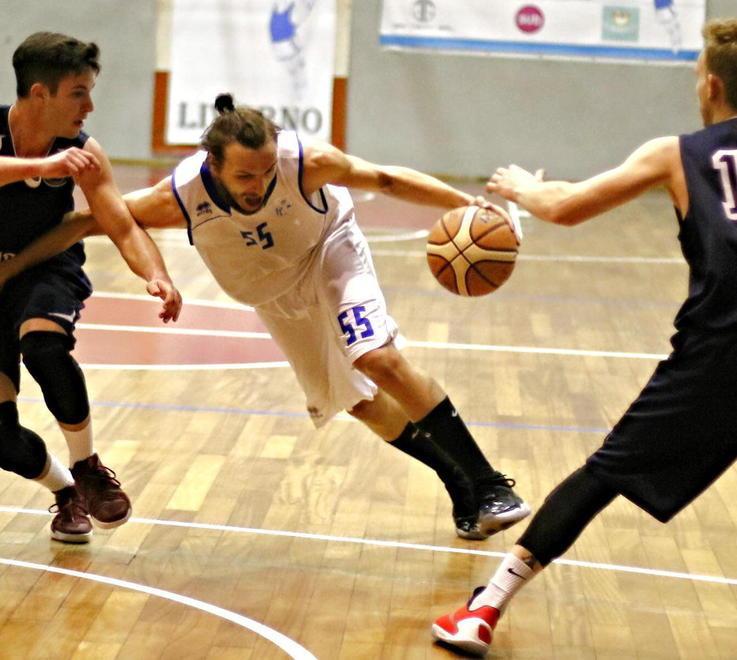 Pielle, una Cenerentola al gran ballo delle big 