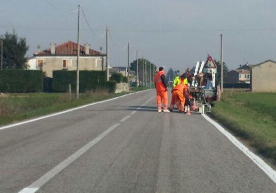 Segnaletica stradale Appaltati i lavori per il rifacimento 