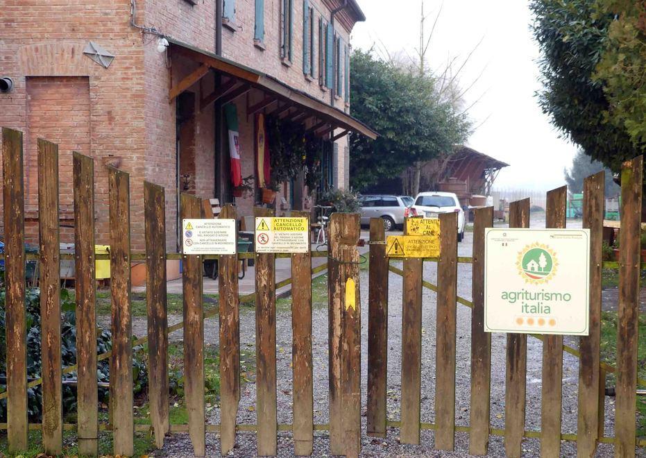 Dal giudice per tentato omicidio dopo l’accoltellamento 