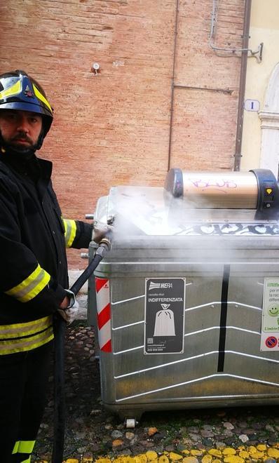 Rifiuti, la Carta Smeraldo anche per i cassonetti delle ramaglie