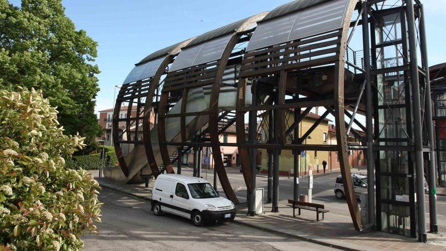 Sovrappasso di Cella, ecomostro salvato dai costi di demolizione